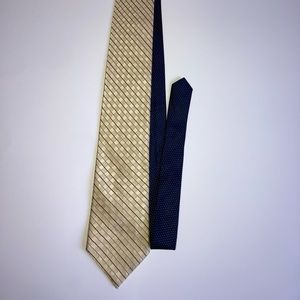 Vintage Tommy Hilfiger Gold Tie